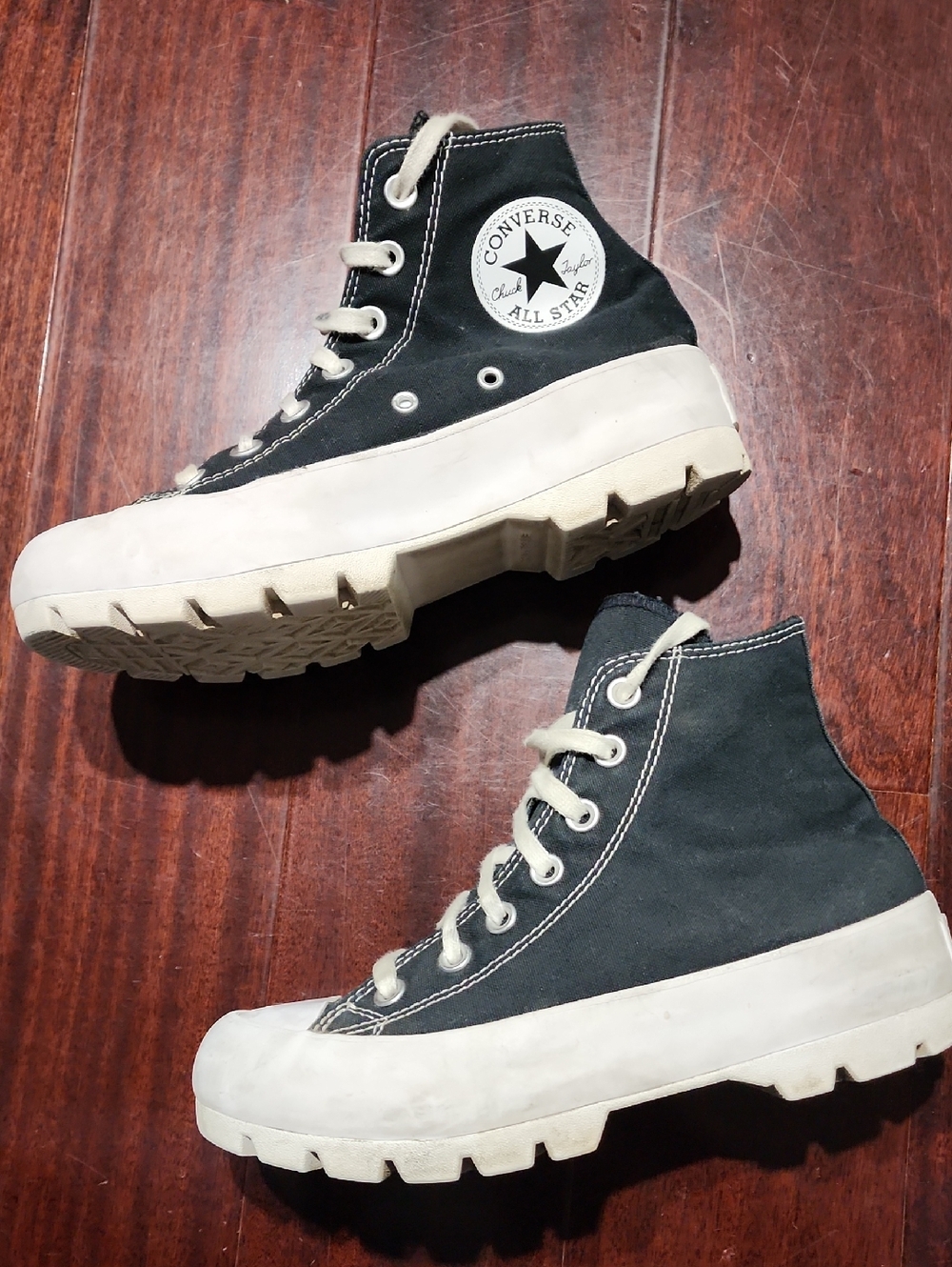 CONVERSE Chuck Taylor All Star Hi Lugged High Top Sz 7